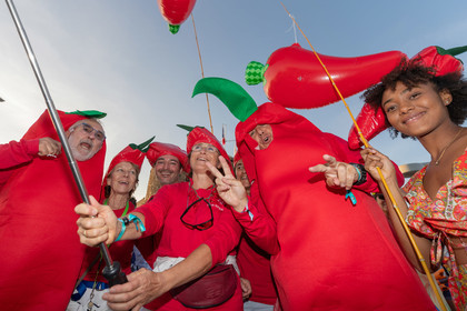 05 10 2023, Saint-Tropez (FRA,83), Les Voiles de Saint-Tropez 2023, RAce Day 5, Défilé des équipages
