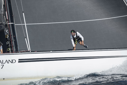 06 10 2022, Saint-Tropez (FRA,83), Voiles de Saint-Tropez 2022,  Maxis Club 55 Cupentre les deux Wallycento Magic Carpet Cubed et Tango, défi French Kiss vs Kiwi Magic