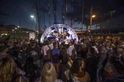 02 10 2014, Saint-Tropez (FRA,83), Voiles de Saint-Tropez 2014, Day 4, défilé des équipages   crew parade