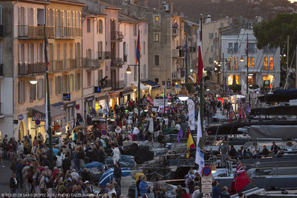 01 10 2025, Saint-Tropez (FRA,83) , Voioes de Saint-Tropez 2015, Day 4, Crew parade