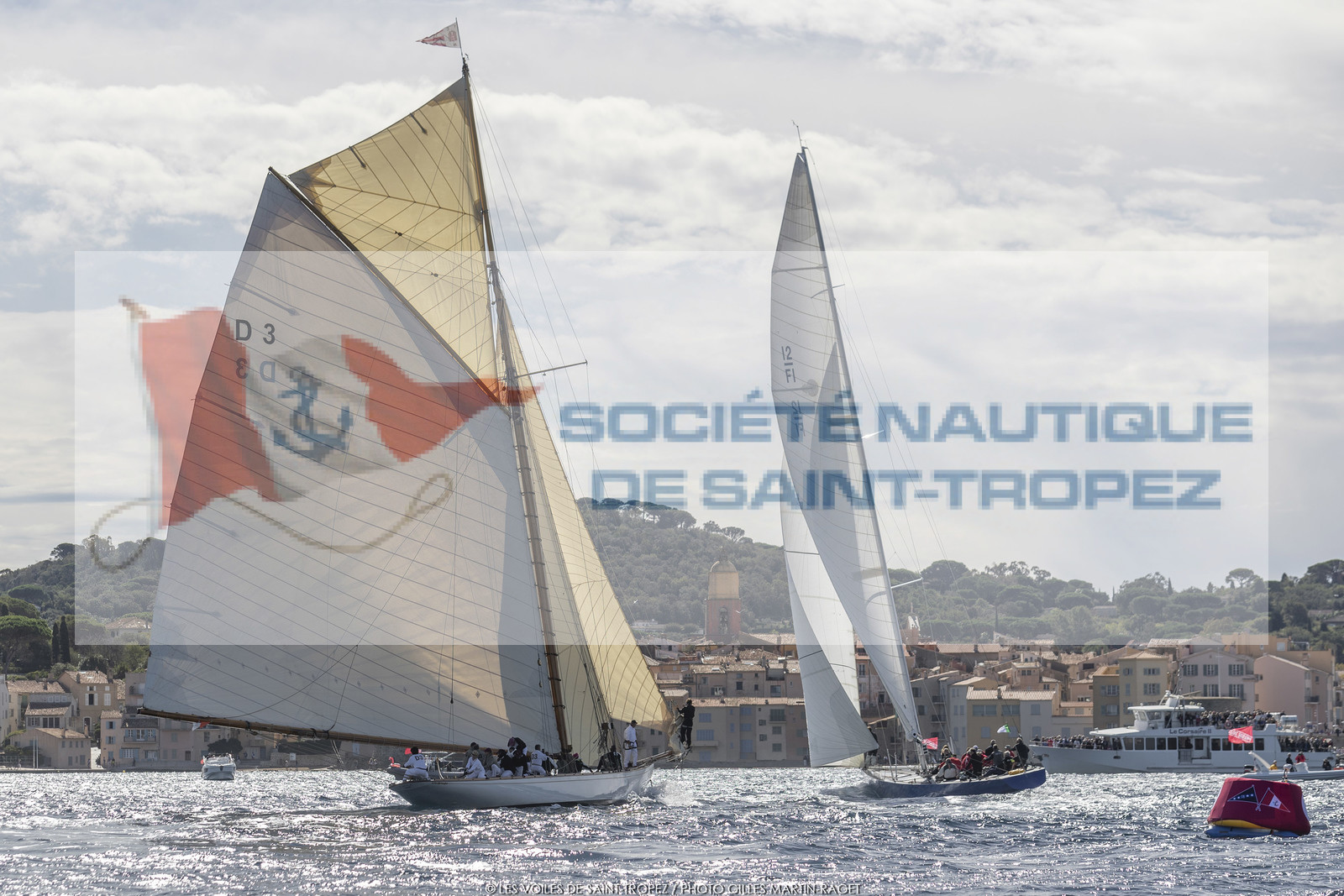 29  2022, Saint-Tropez (FRA,83), Les Voiles de Saint-Tropez 2022, journée des défis, Clu 55 Cup ,France 1 conrte Tuiga, équipage France 1