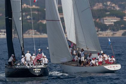 05 10 2023, Saint-Tropez (FRA,83), Les Voiles de Saint-Tropez 2023, Race Day 5, Défi Pride Vs Ikra