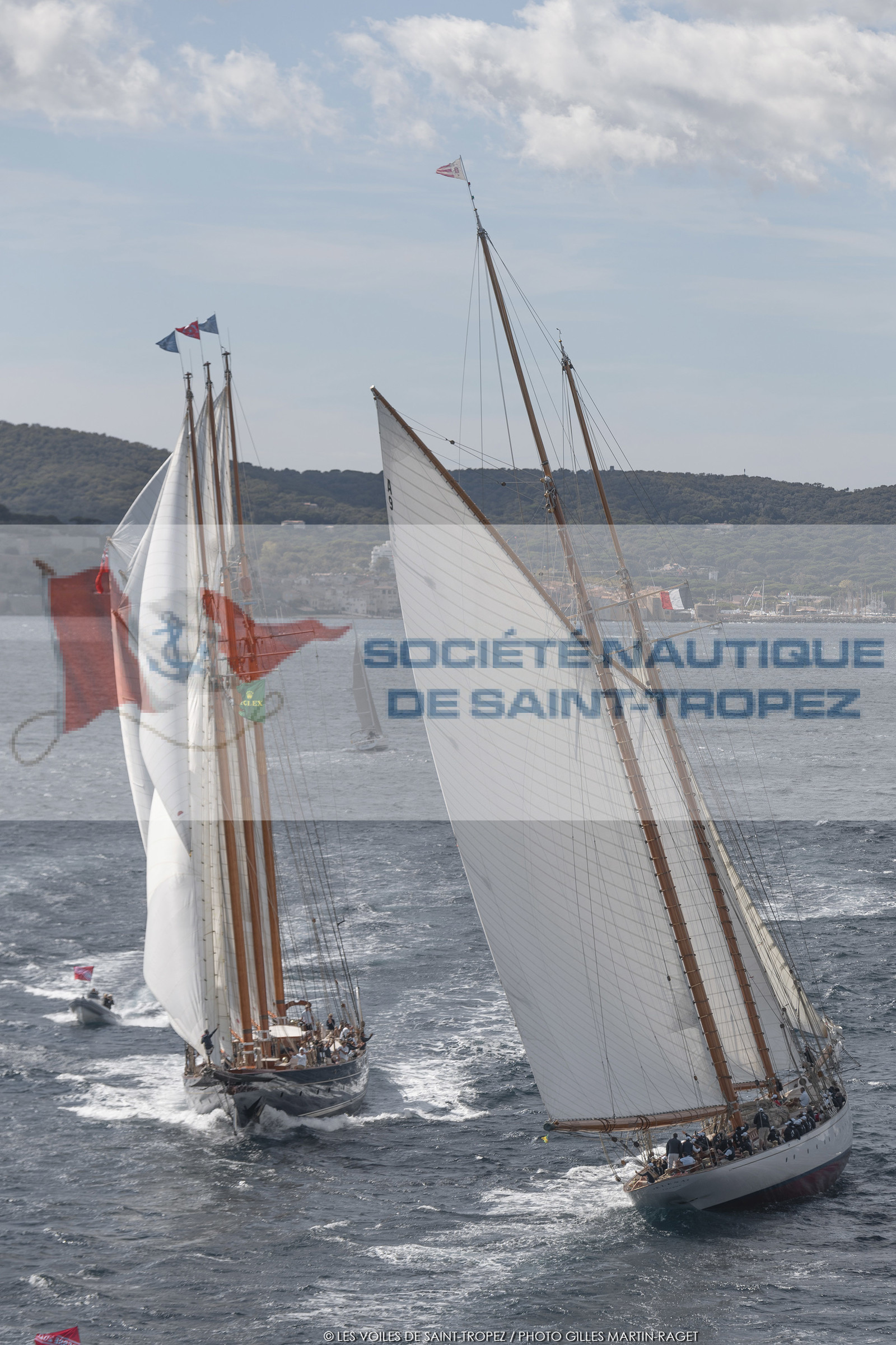28 09 2022? Saint-Tropez,(FRA,83), Les Voiles de Saint-Tropez 2022 Régate N° 2 poup les modernes, navigation libre pour les grandes goélettes